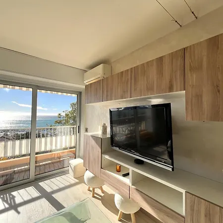 Elegant With Sea View And Apartment *
