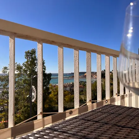 Apartamento Elegant With Sea View And *